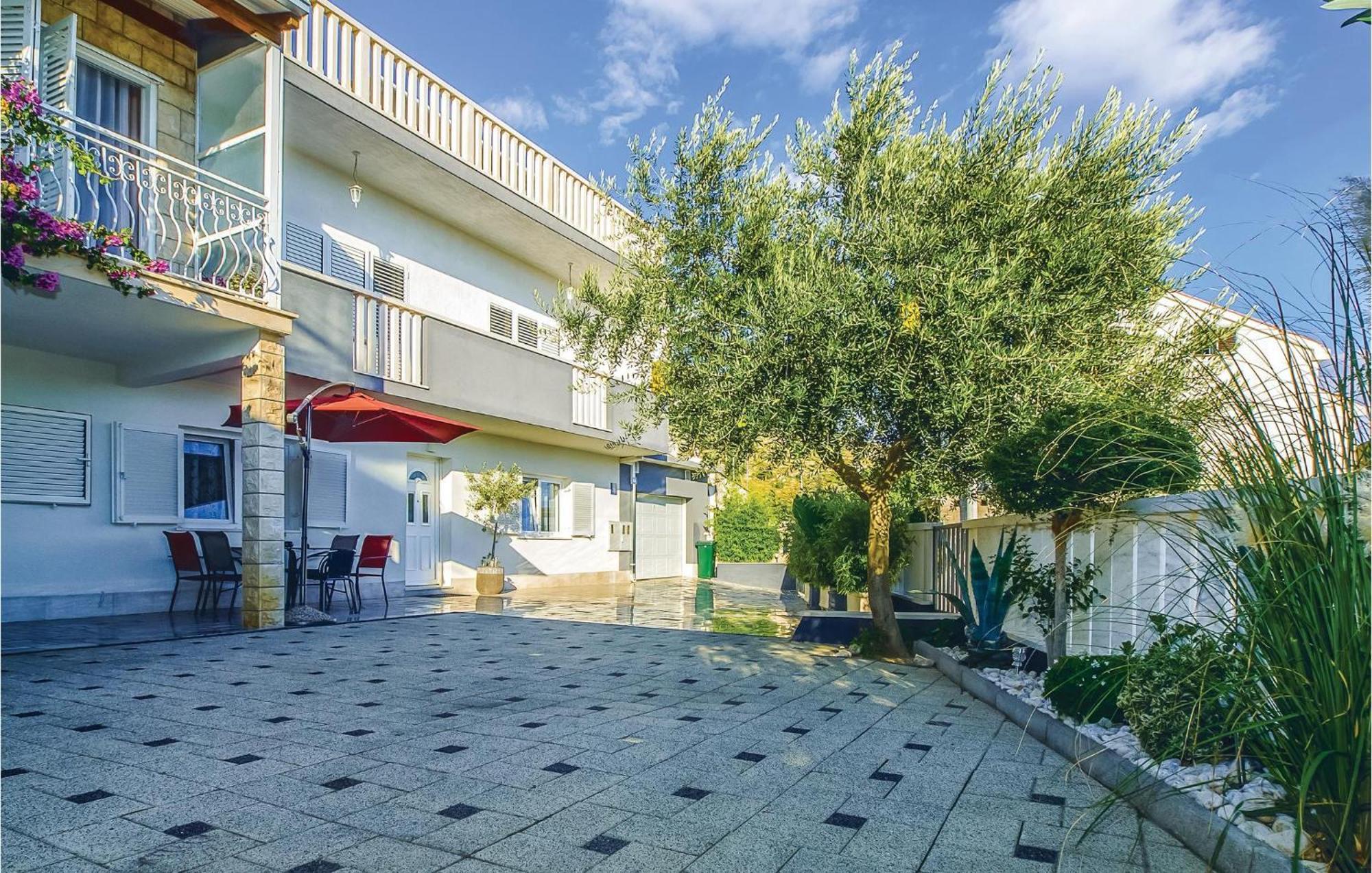 Apartment Stjepana 05 Dugi Rat Εξωτερικό φωτογραφία